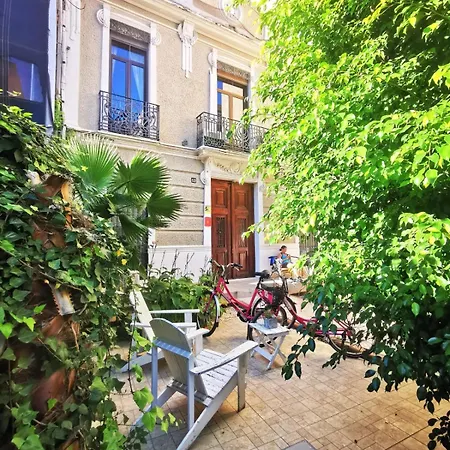 Portrait Boutique Villa Valence
