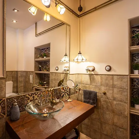 Portrait Boutique Villa Valence