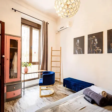 Villa Portrait Boutique *