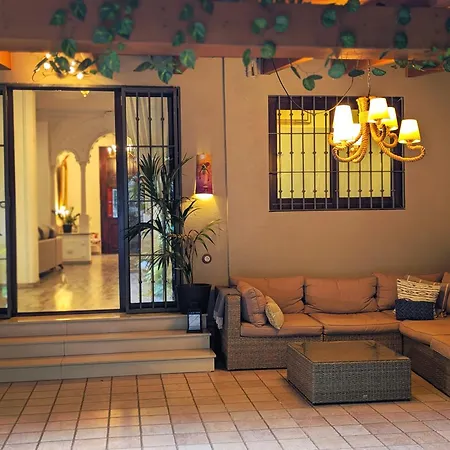 Villa Portrait Boutique *